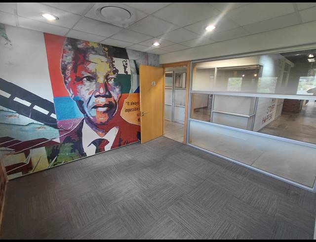 440M² OFFICE TO LET IN BRYANSTON